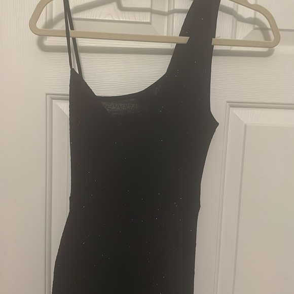 Black Sparkly Prom Dress - Picture 2 of 6